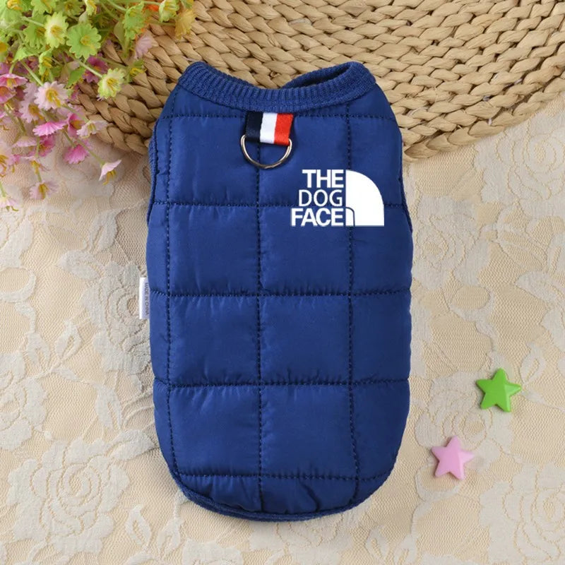 Casaco Fashion Inverno para Cachorros | Look Estiloso com Logo 3D | Ideal para Chihuahua, Bulldog e Cães Pequenos